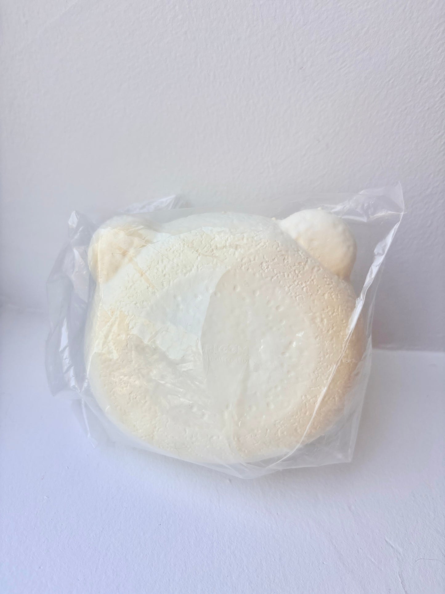 iBloom Jumbo Marmo Bread - White