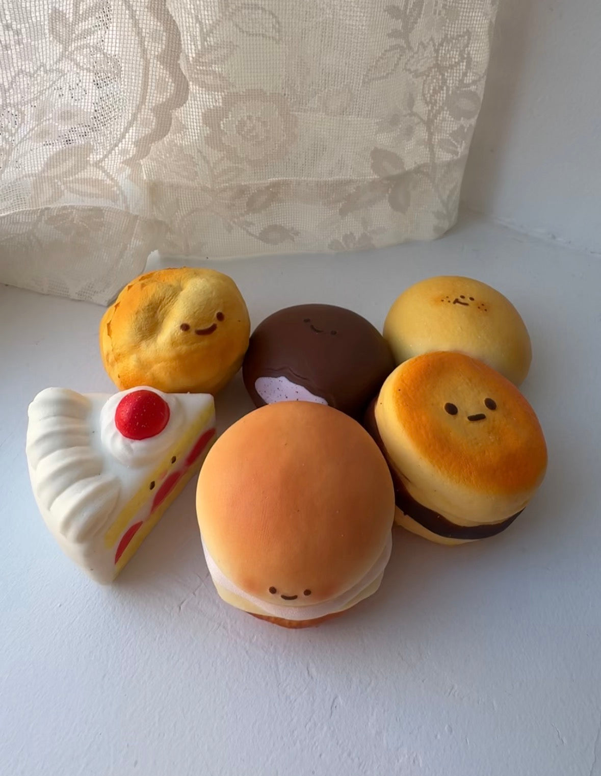 Moozy Bakery Sweets Surprise Box Squishy
